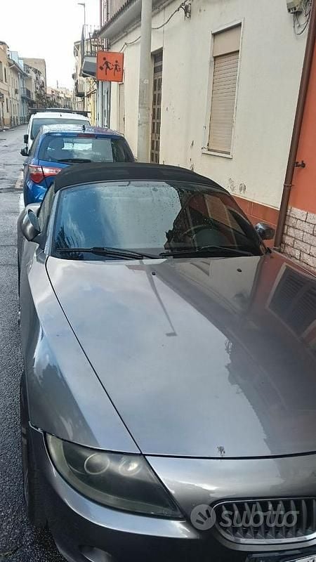 Usata BMW Z4 170 CV (125 kW) 2005 Grigio Cabrio