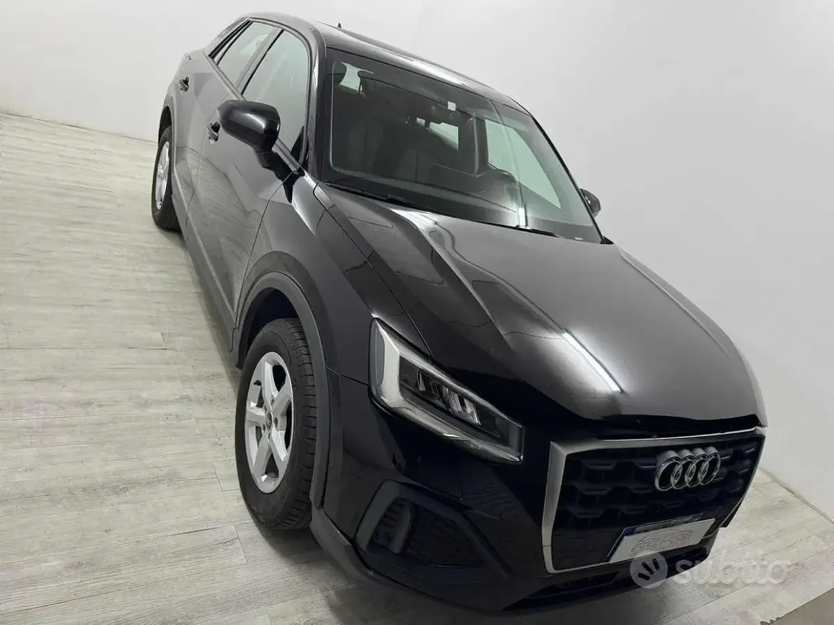 Begagnad Audi Q2 Admired 150 HK (110 kW) 2021 Svart SUV