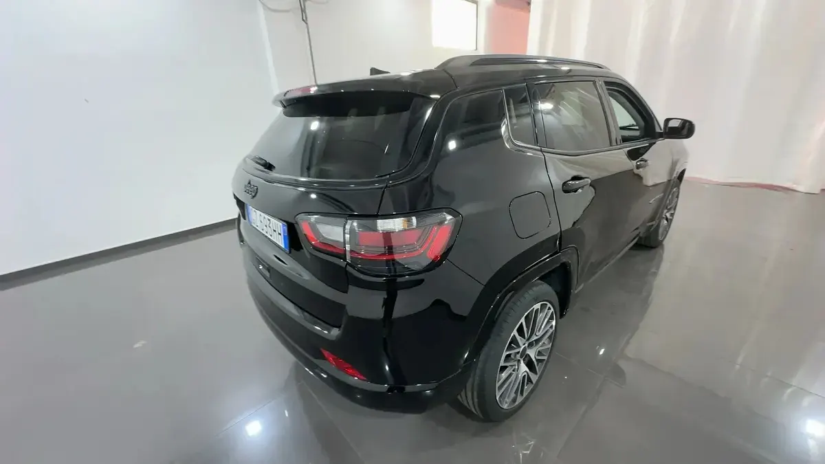 Usata Jeep Compass Summit 130 CV (95 kW) 2025 601solid black SUV