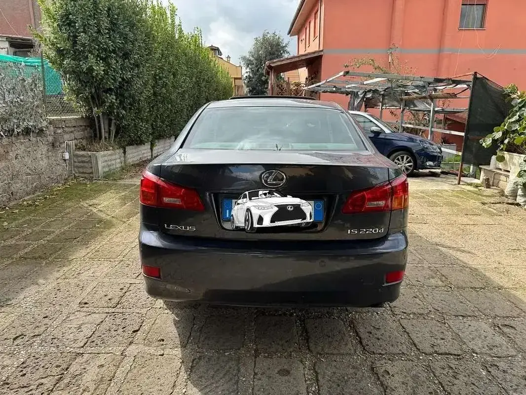 Usata Lexus IS220d Sport Line 177 CV (130 kW) 2007 Berlina
