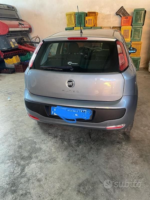 Usata Fiat Punto Evo 75 CV (55 kW) 2010 Grigio Utilitaria