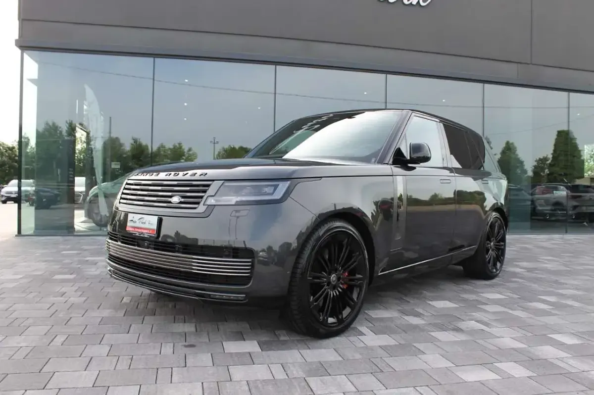 Nuova Land Rover Range Rover 615 CV (452 kW) 2025 Grigio SUV