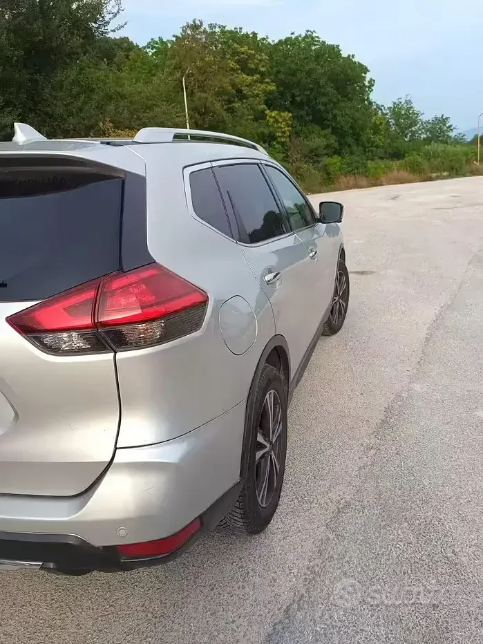 Usata Nissan X-Trail N-Connecta 150 CV (110 kW) 2019 Argento SUV