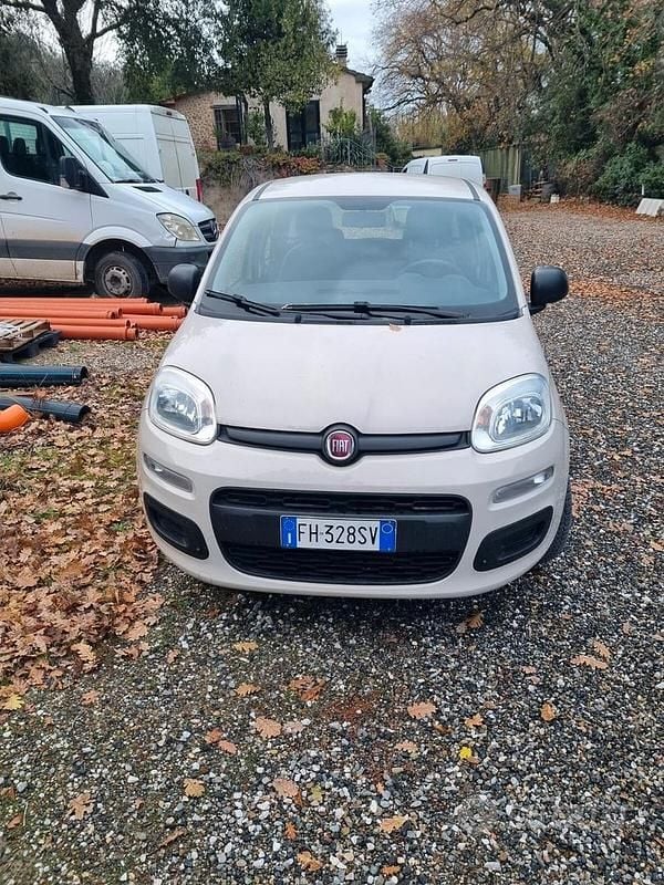 Beige Usata 2017 Fiat Panda Lounge Tre volumi | 8500 € (Buon prezzo) - Immagine 1/4