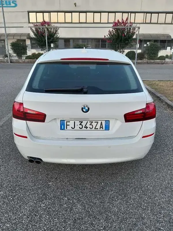 Usata BMW 520 Luxury Line 184 CV (135 kW) 2014 Station wagon