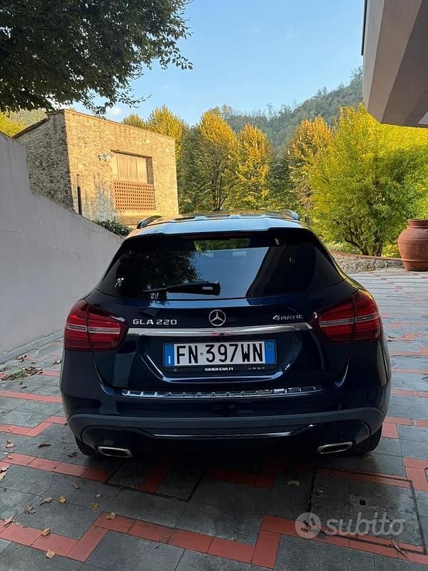 Usata Mercedes GLA220 184 CV (135 kW) 2018 Blu SUV
