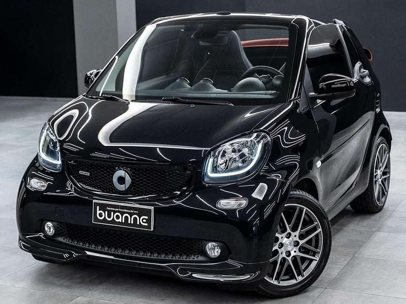 Nero Usata 2018 Smart ForTwo Cabrio Brabus Xclusive Cabrio | 29.999 € (Molto cara) - Immagine 1/4