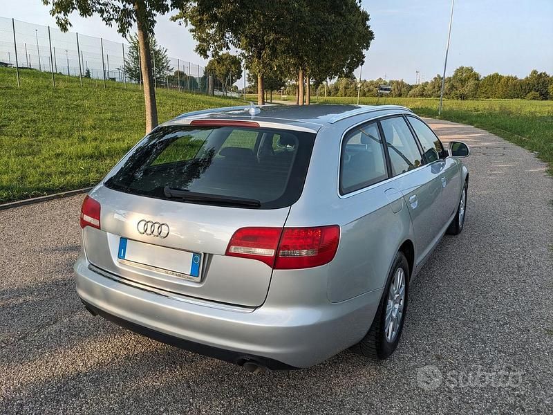 Usata Audi A6 Advanced Plus 170 CV (125 kW) 2010 Grigio Station wagon