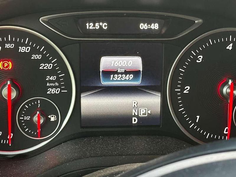 Usata Mercedes B200 Business 136 CV (100 kW) 2018 Nero Monovolume