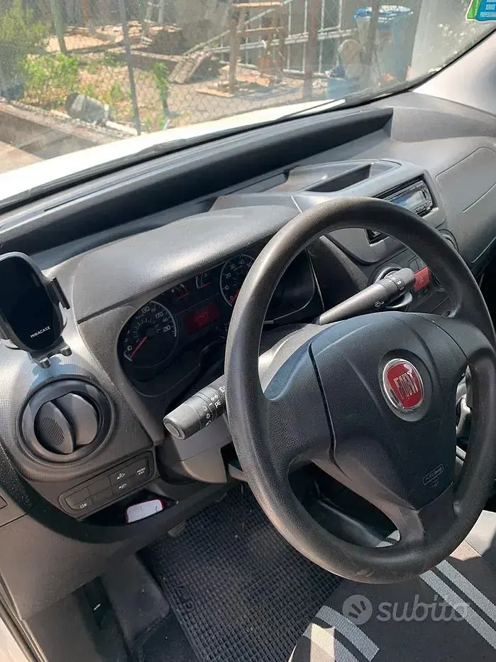 Usata Fiat Fiorino 75 CV (55 kW) 2012 Grigio Monovolume
