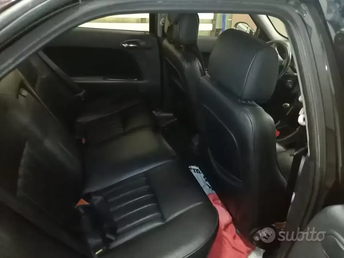 Usata Alfa Romeo 156 155 CV (114 kW) 1998 Nero Berlina