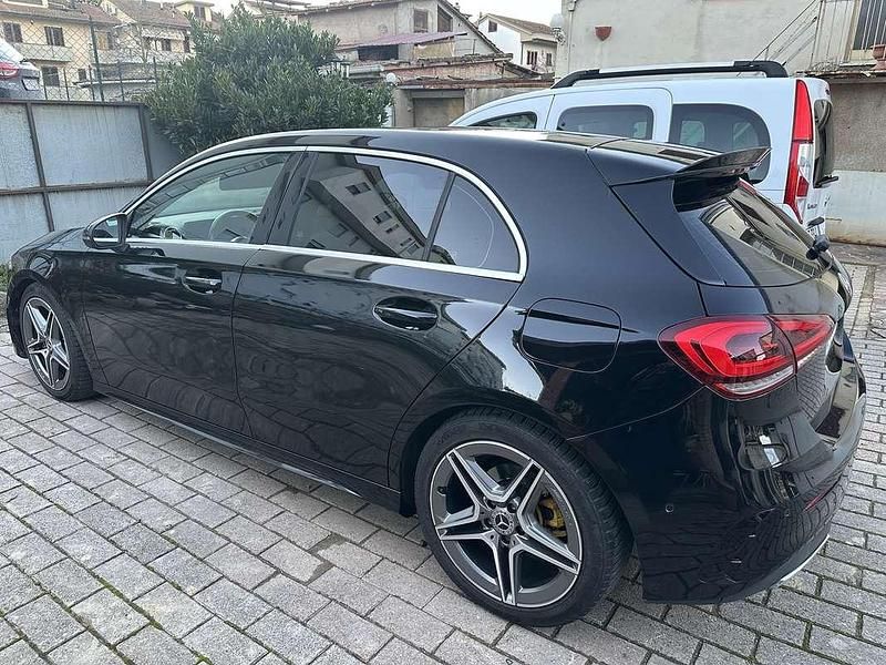 Usata Mercedes A180 Premium 116 CV (85 kW) 2018 Nero Berlina