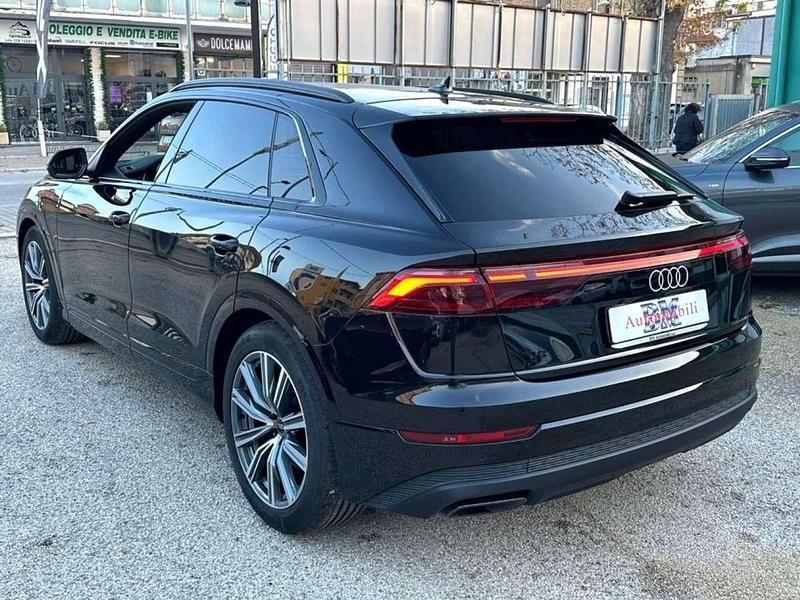 Usata Audi Q8 Ambiente 231 CV (169 kW) 2025 Nero SUV
