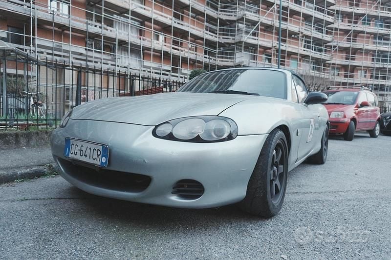 Usata Mazda MX5 110 CV (80 kW) 2003 Cabrio