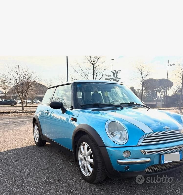 Begagnad Mini Cooper 116 HK (85 kW) 2004 Blå Halvkombi