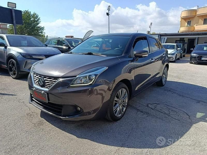 Usata Suzuki Baleno 111 CV (81 kW) 2017 Grigio scuro Utilitaria