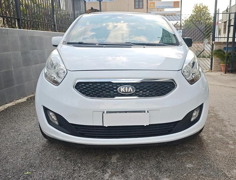 Usata Kia Venga 89 CV (65 kW) 2013 Bianco Utilitaria