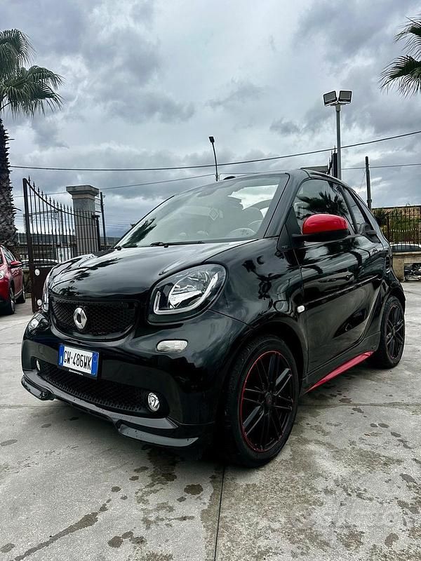 Usata Smart ForTwo Cabrio 89 CV (65 kW) 2018 Nero Cabrio