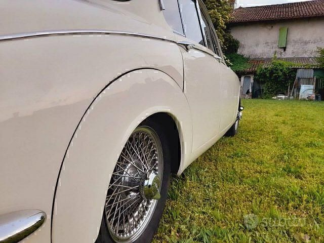 Usata Jaguar MK II 1960 Bianco Berlina