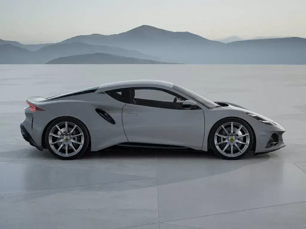 Nuova Lotus Emira 364 CV (267 kW) 2026 Coupé