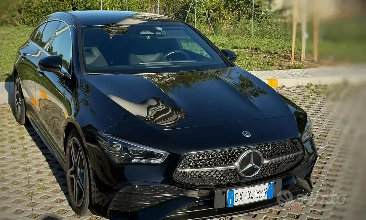 Usata Mercedes CLA200 163 CV (119 kW) 2023 Nero Coupé