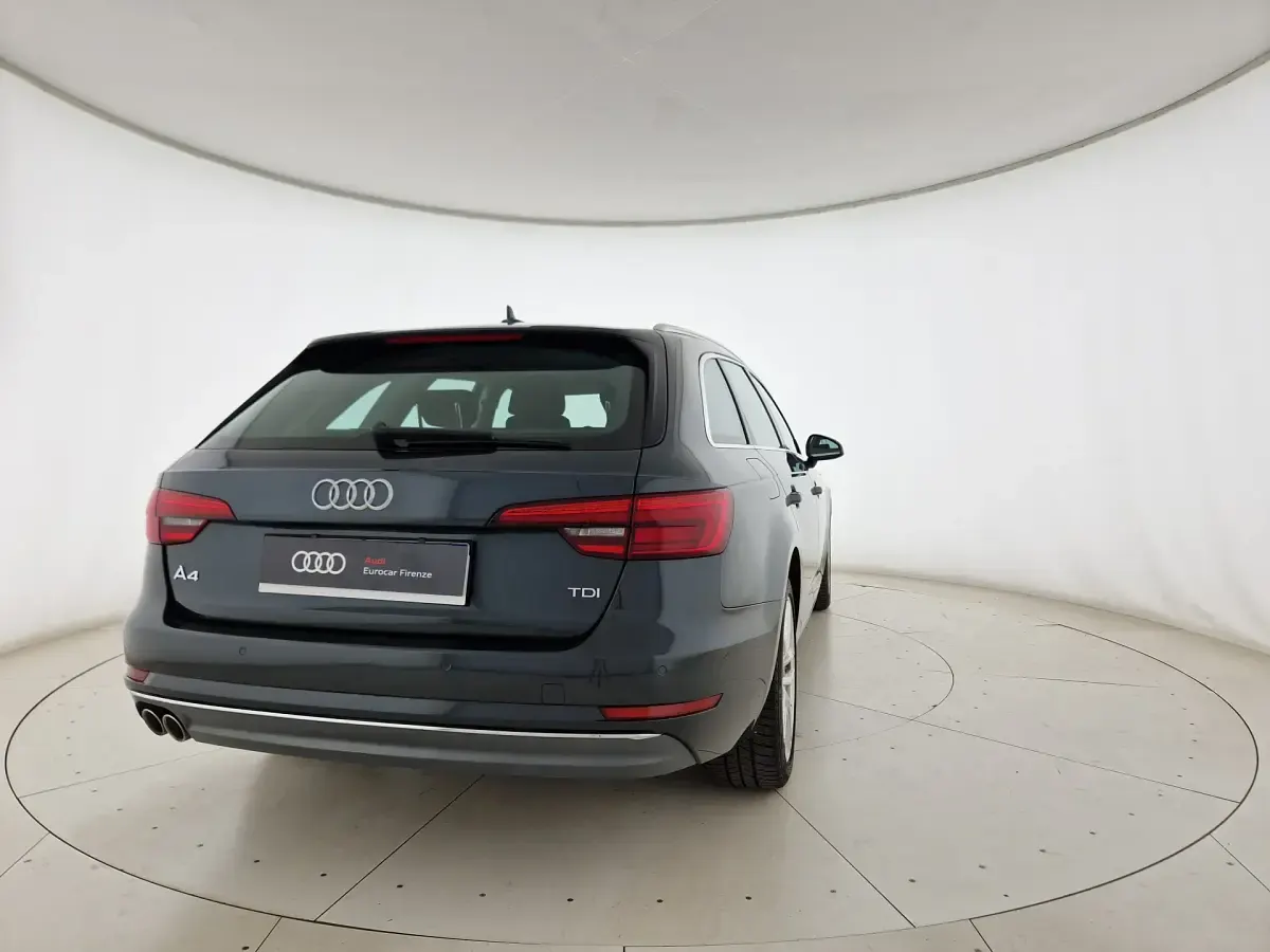 Usata Audi A4 Business 190 CV (139 kW) 2017 Grigio Station wagon
