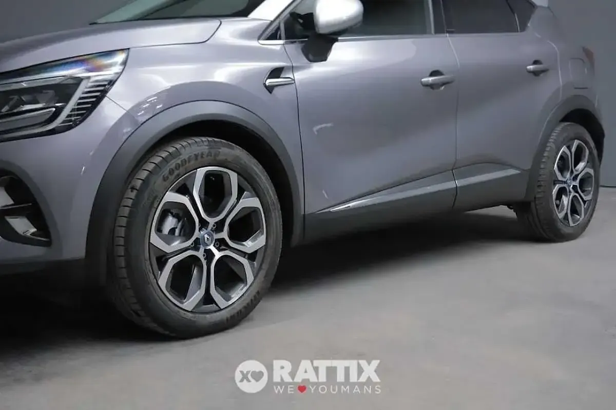 Usata Renault Captur Initiale Paris 92 CV (67 kW) 2020 Grigio SUV