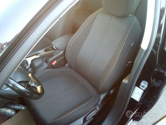 Usata Peugeot 308 SW Allure 130 CV (95 kW) 2018 Station wagon