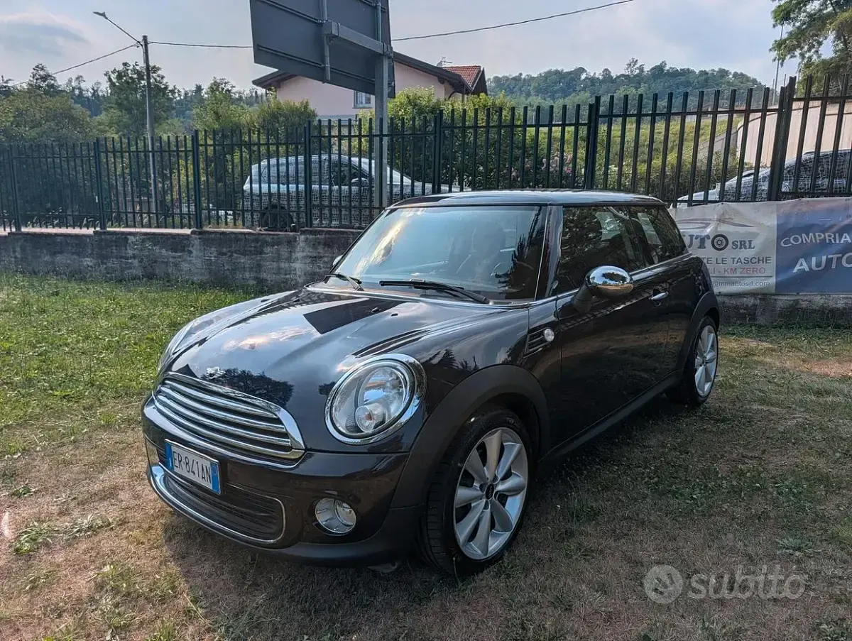 Usata Mini ONE 75 CV (55 kW) 2013 Bluazzurro Utilitaria