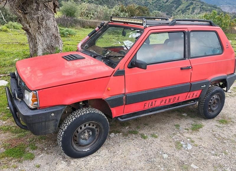 Usata Fiat Panda 4x4 50 CV (36 kW) 1990 Utilitaria