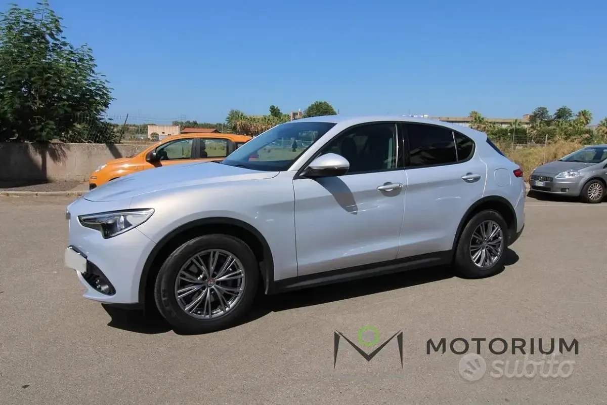 Usata Alfa Romeo Stelvio Executive 190 CV (139 kW) 2021 Grigio SUV