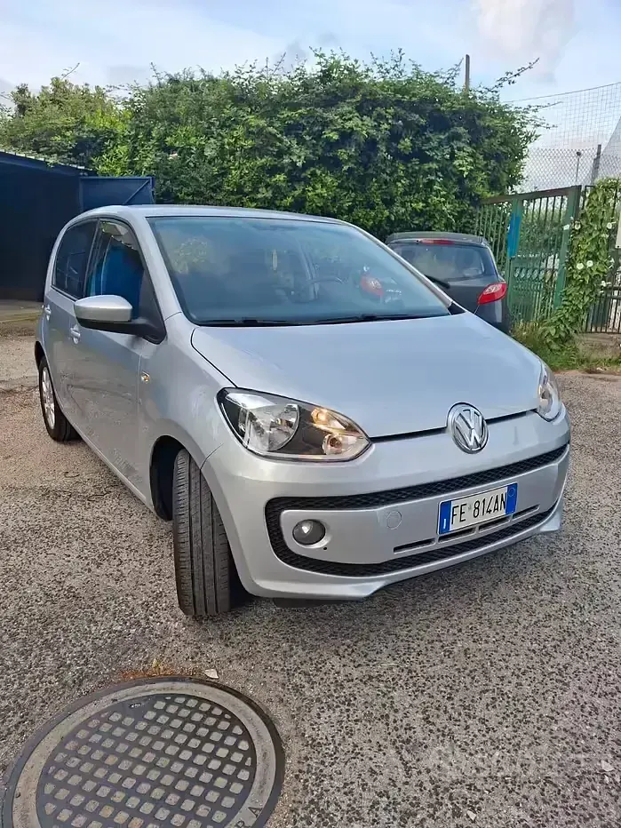 Usata VW up! 75 CV (55 kW) 2016 Grigio Utilitaria