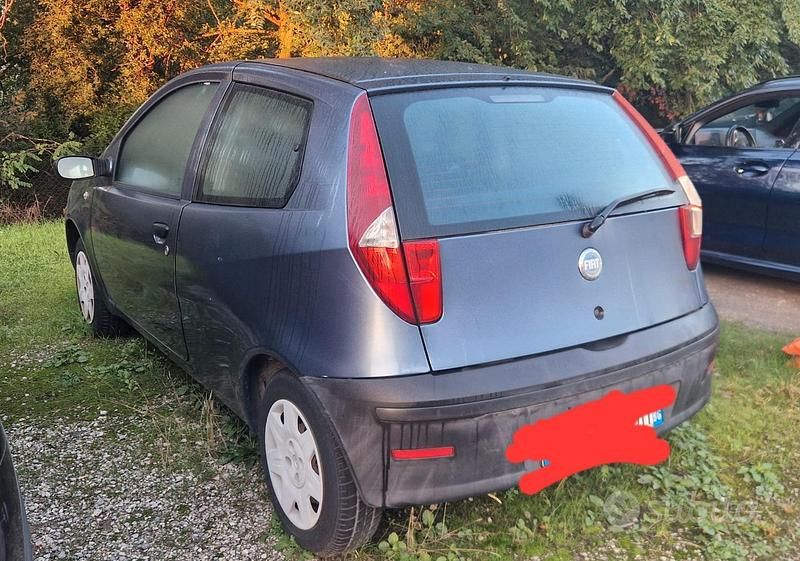 Usata Fiat Punto 2004 Utilitaria