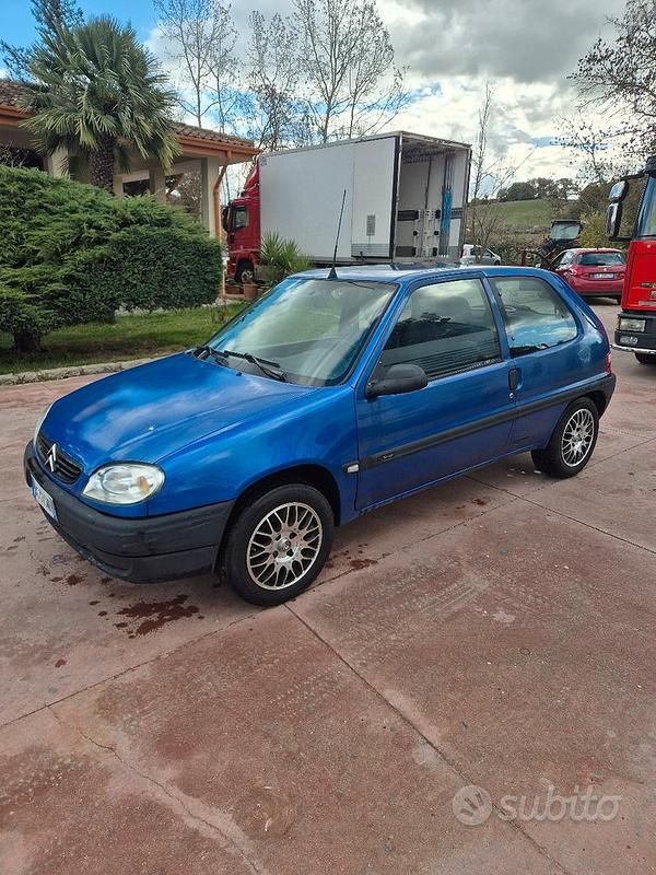 Usata Citroën Saxo 60 CV (44 kW) 2001 Utilitaria