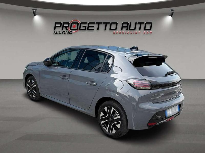 Usata Peugeot 208 Allure 101 CV (74 kW) 2025 Grigio Utilitaria