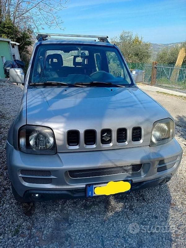 Usata Suzuki Jimny 2010 Grigio SUV