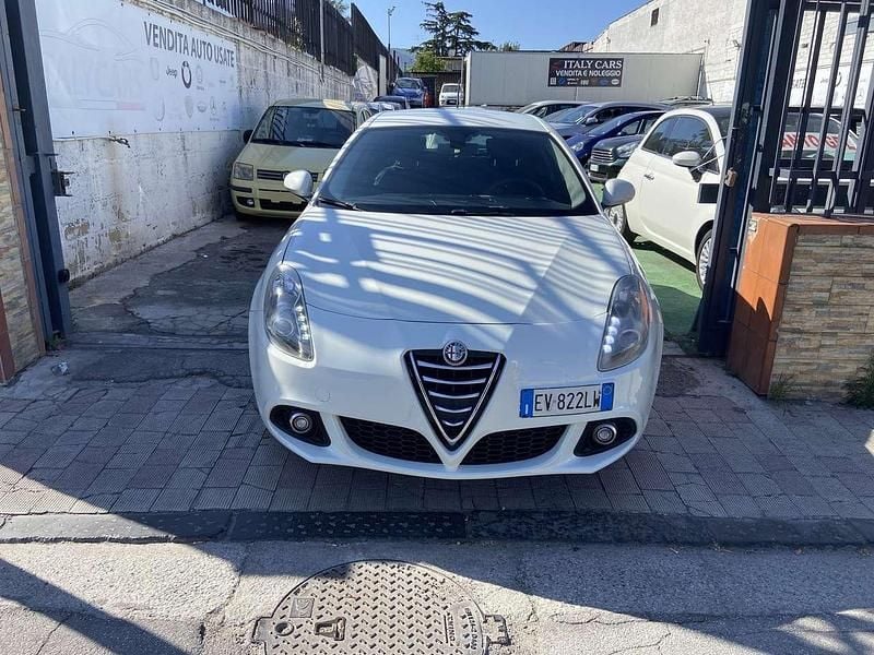 Other Usata 2014 Alfa Romeo Giulietta Distinctive Due volumi | 5000 € (Ottimo prezzo) - Immagine 1/4