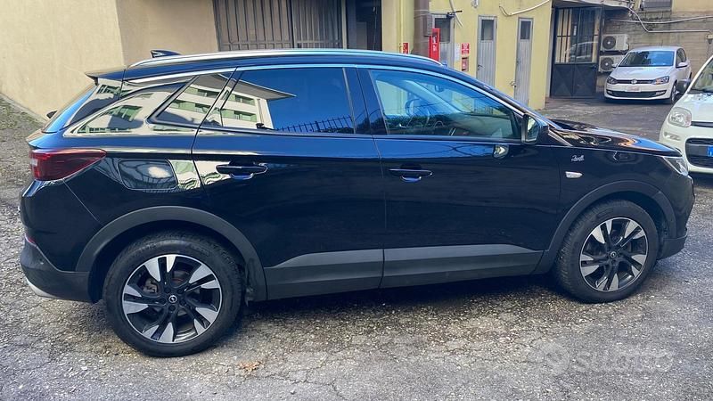 Usata Opel Grandland X Ultimate 130 CV (95 kW) 2018 Nero SUV
