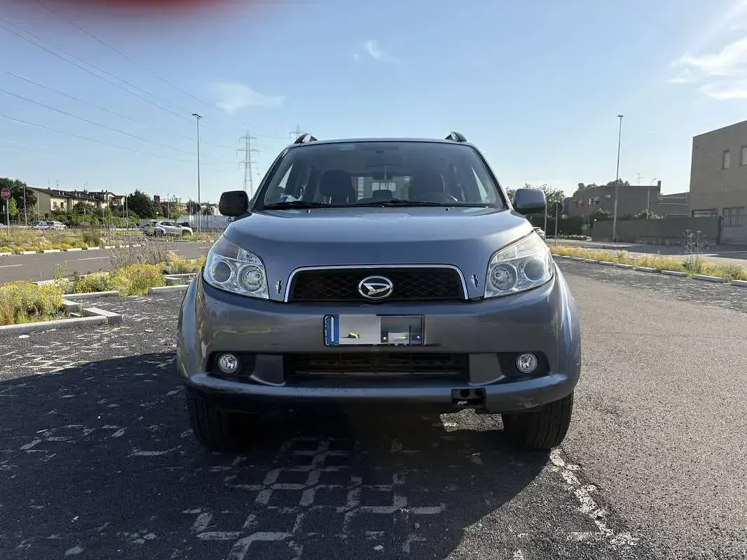Usata Daihatsu Terios 105 CV (77 kW) 2008 Grigio SUV