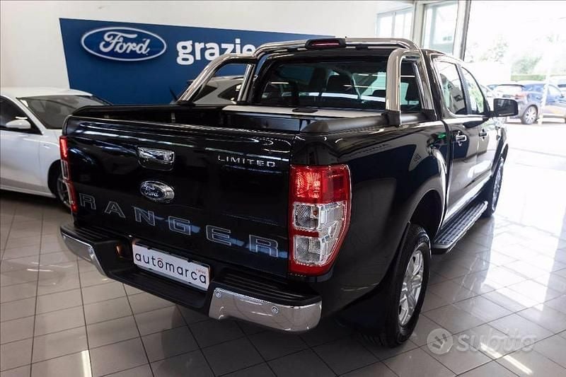Usata Ford Ranger Limited 170 CV (125 kW) 2023 Nero Pick-up