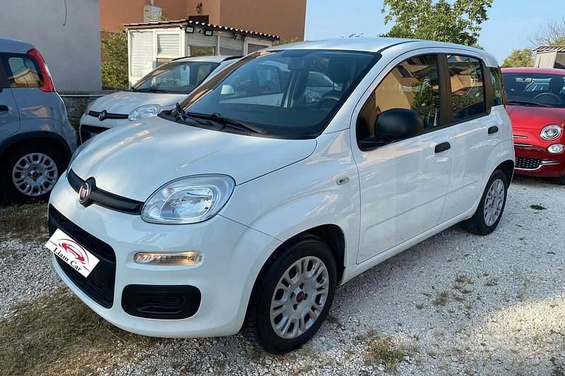 Bianco Usata 2018 Fiat Panda Lounge Tre volumi | 8999 € (Buon prezzo) - Immagine 1/4