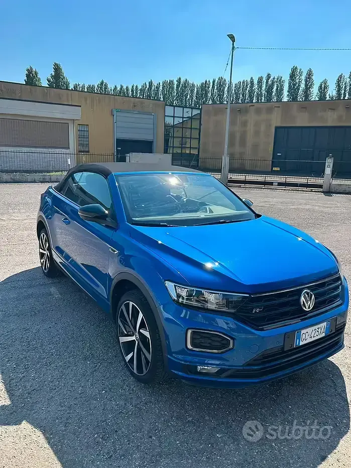 Usata VW T-Roc Cabriolet 150 CV (110 kW) 2020 Bluazzurro Cabrio