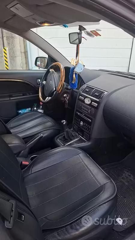Usata Ford Mondeo 131 CV (96 kW) 2003 Grigio Station wagon