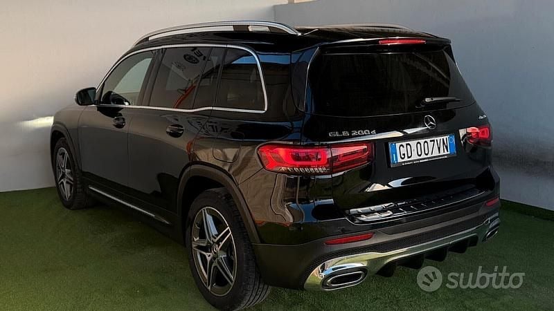 Usata Mercedes GLB200 Premium 150 CV (110 kW) 2021 Nero SUV