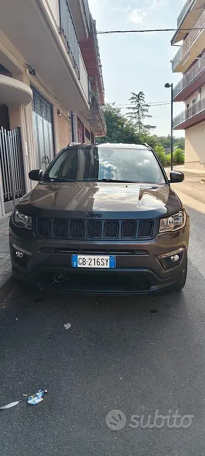 Usata Jeep Compass 120 CV (88 kW) 2019 Grigio SUV