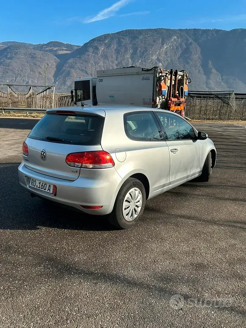 Usata VW Golf VI 105 CV (77 kW) 2010 Grigio Coupé