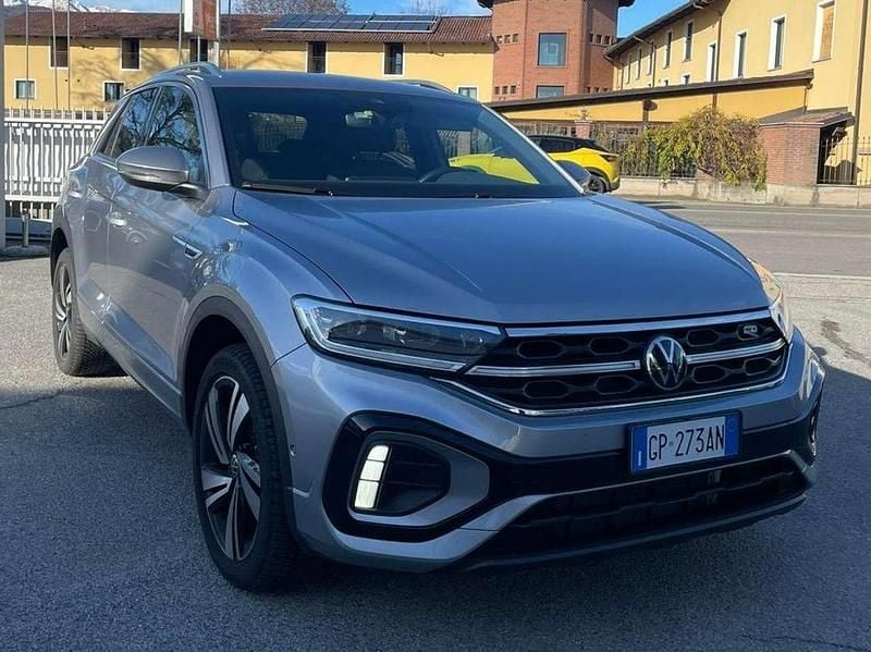 Usata VW T-Roc R-line 150 CV (110 kW) 2023 Argento SUV