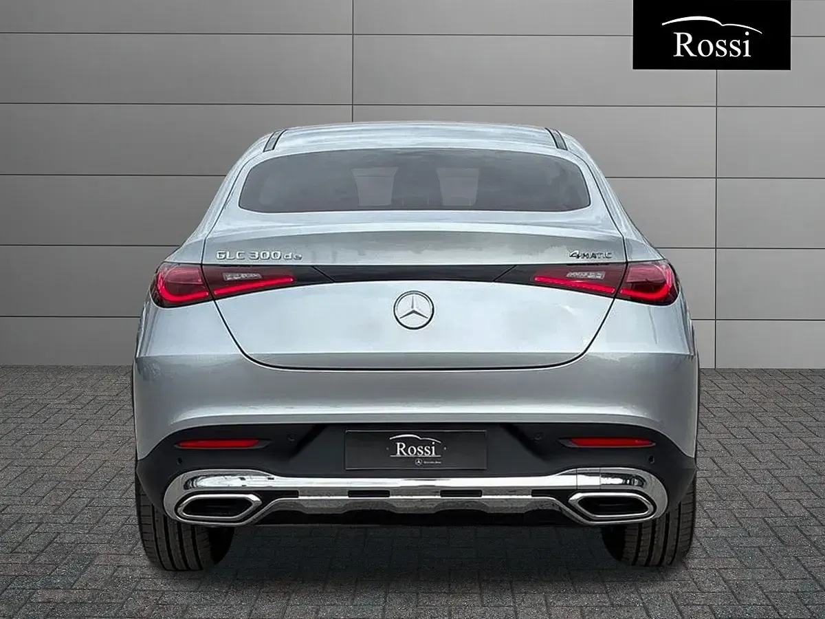 Nouvelle Mercedes GLC300 197 ch (144 kW) 2026 Argent Coupé