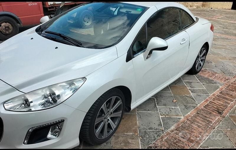 Usata Peugeot 308 CC Allure 2013 Bianco Cabrio