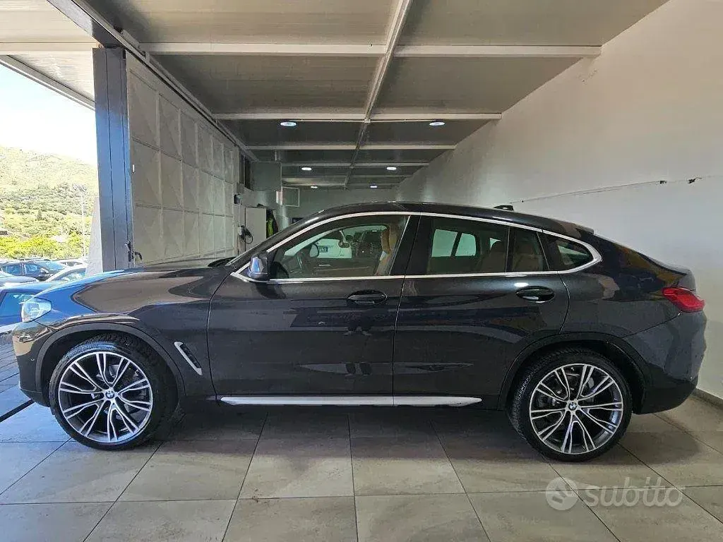 Usata BMW X4 xLine 190 CV (139 kW) 2023 Nero SUV